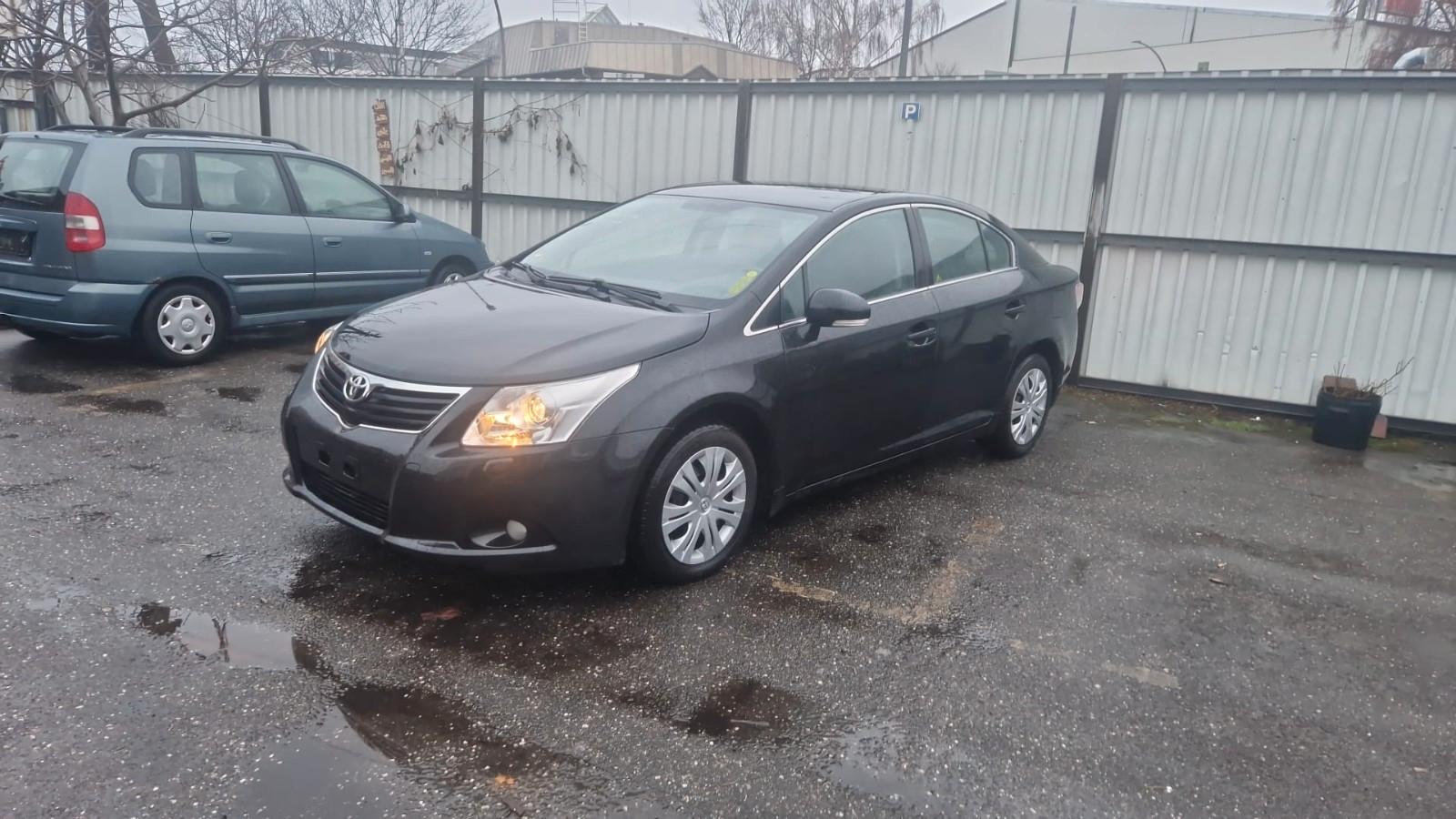 Toyota Avensis 1.6L Benzin