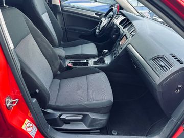 Volkswagen Golf - 12