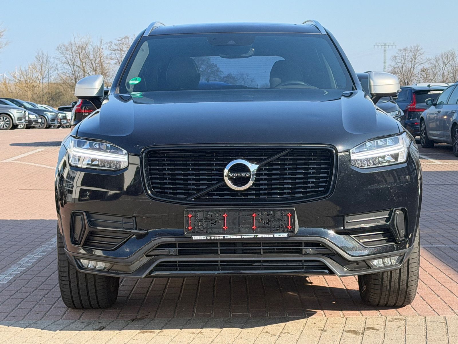 Fahrzeugabbildung Volvo XC90 D5 R Design AWD*LUFT*PANO*STHZ*7Si*MIETKAUF