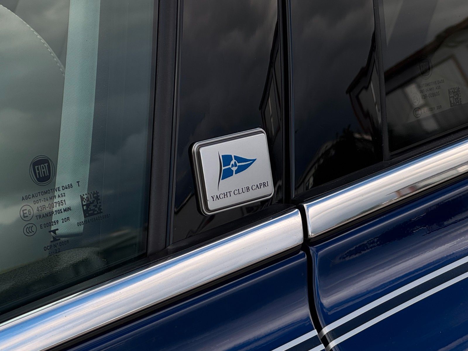 Fahrzeugabbildung Fiat 500X 1.3 FF Yacht Club Capri Faltdach CarPl. CAM