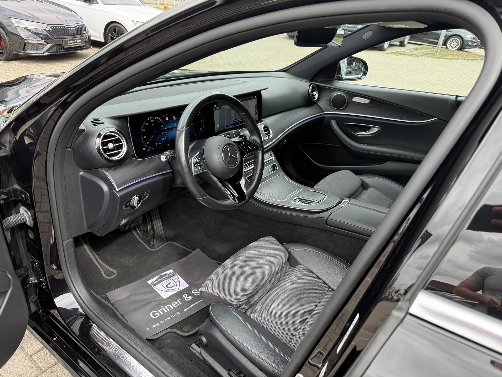 Mercedes-Benz E 200 d,T-M Avantgarde,T-Leder,R-Kam,Ambiente