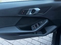 Fahrzeugabbildung BMW 118 1 Limousine 118 d Advantage LED PDC