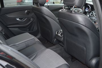 Mercedes-Benz C 180 T CGI  7G-Tronic Avantgarde AHKPanoLEDN