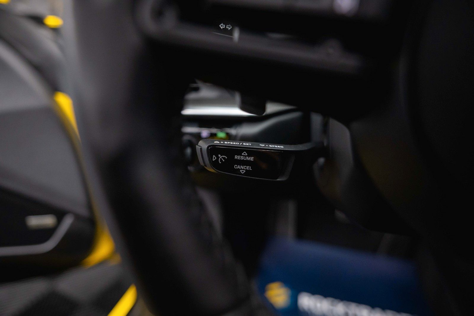 Fahrzeugabbildung Porsche 992 911 Carrera 4 S Sport-Chrono *Pano*LED*BOSE*