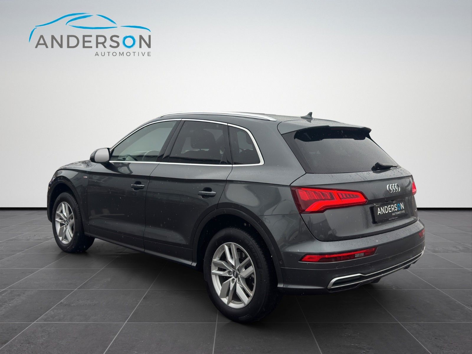 Fahrzeugabbildung Audi Q5 2.0TFSI QUAT S LINE PANO MEMORY AHK 360° LED