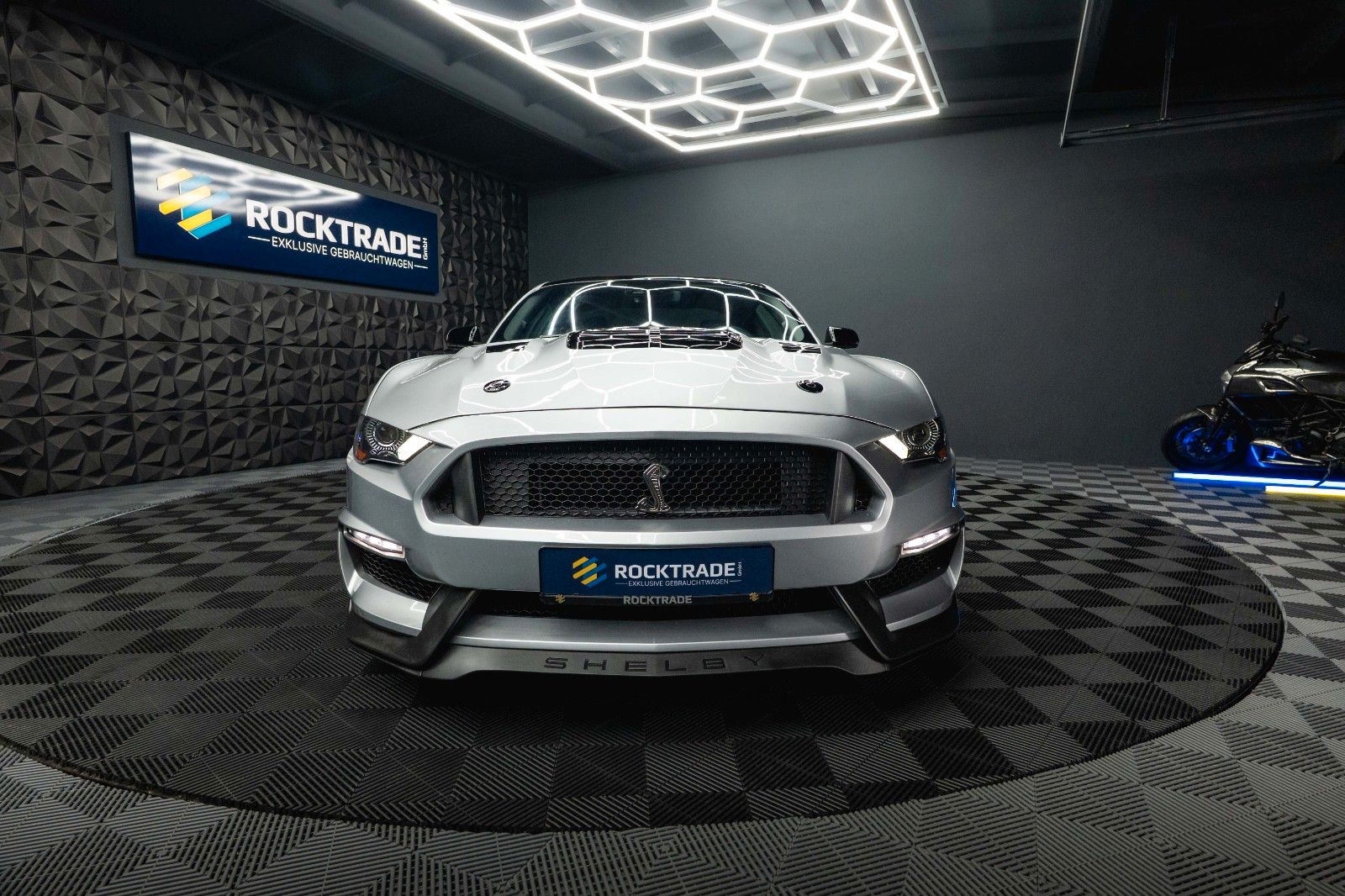 Fahrzeugabbildung Ford Mustang Shelby GT 500 5.0 V8 Performance *LED*