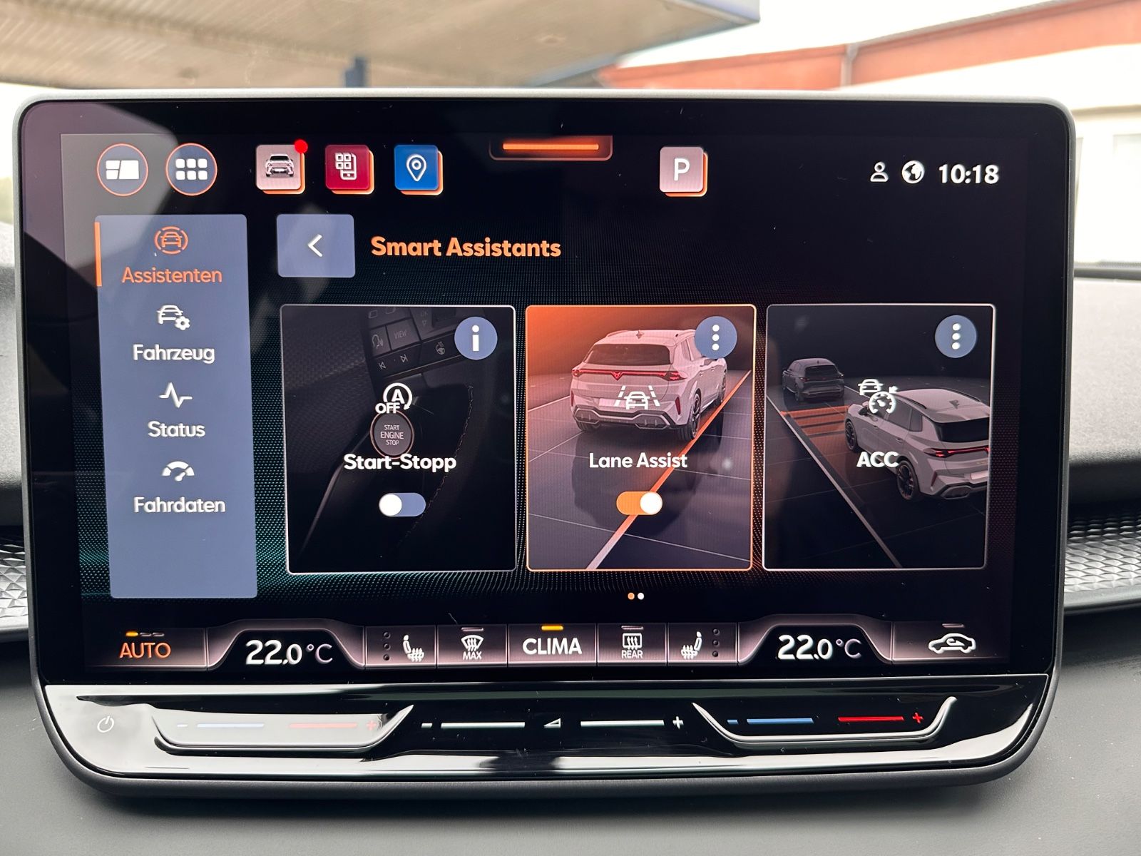 Fahrzeugabbildung CUPRA Terramar 1.5 eTSI DSG Matrix/Pano/AHK/ACC/360°