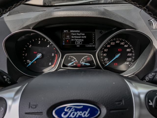 Ford Kuga 2.0 Individual Parkautomatik Leder Kamera