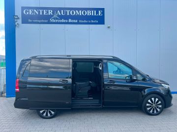 Mercedes V 220 - 8