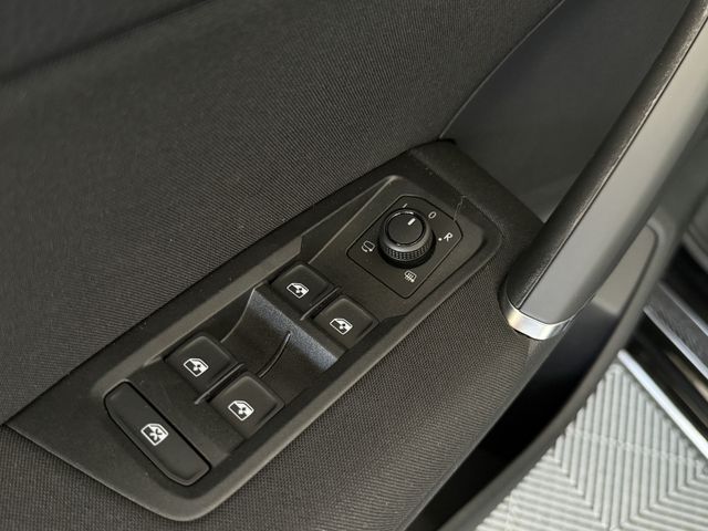 Volkswagen Touran 1.5 TSI DSG COMFORTLINE LED ACC KAMERA 7S