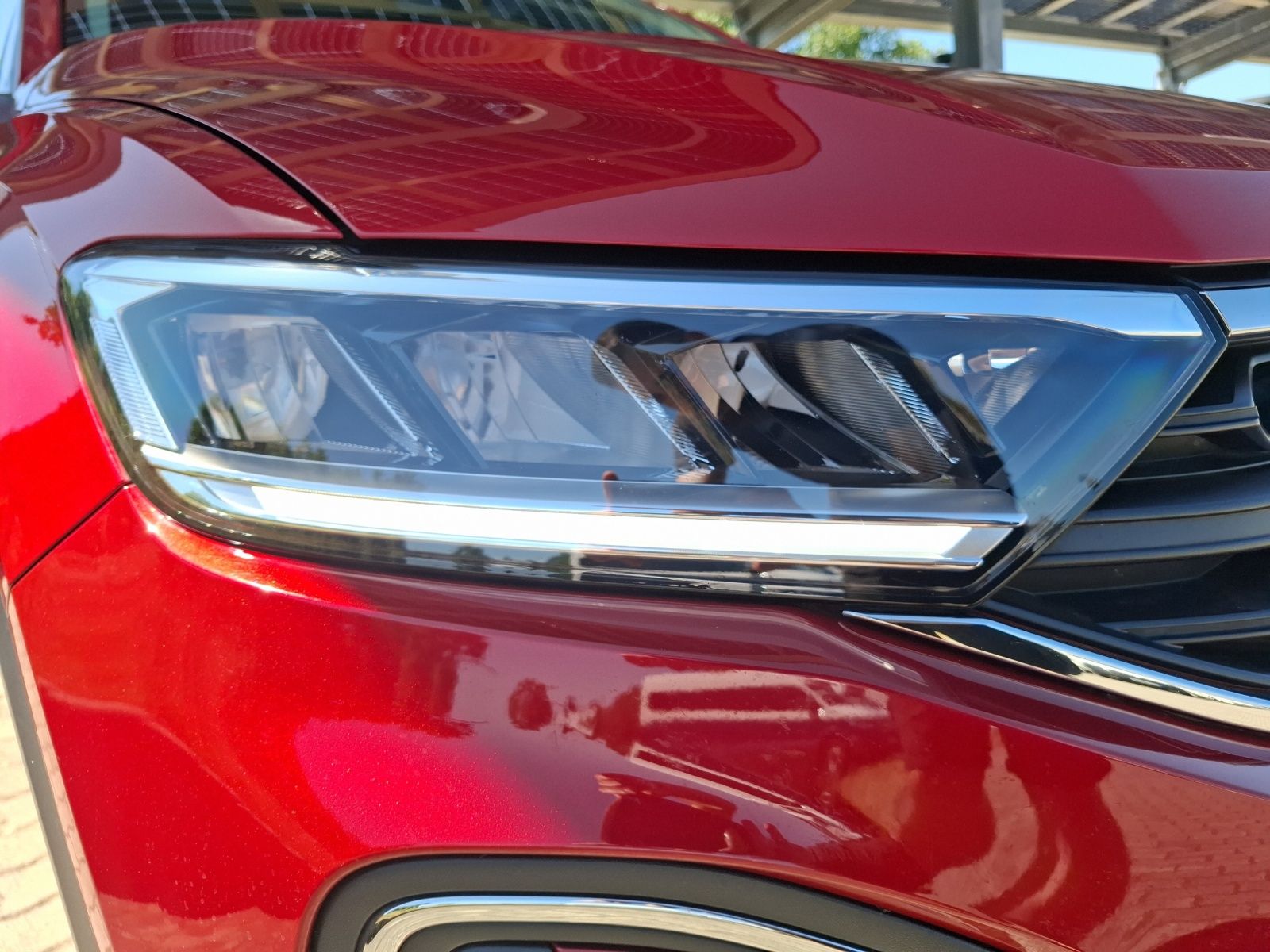 Fahrzeugabbildung Volkswagen T-Roc TSI LED AHK AID LANE Assist