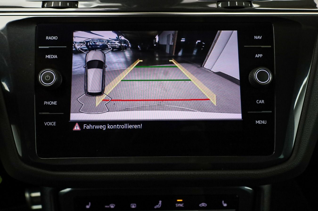 Volkswagen Tiguan - Bild 17