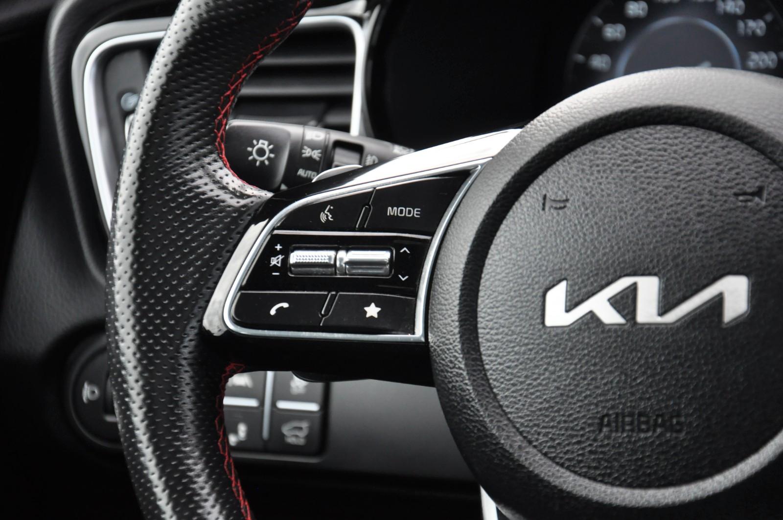 Kia ProCeed GT 1.6 T-GDI ACC-LED-PANO-MEMORY-RKAM