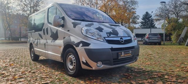 Opel Vivaro-9xSitzer-AHK-Rückfahrkamera-Tüv Neu