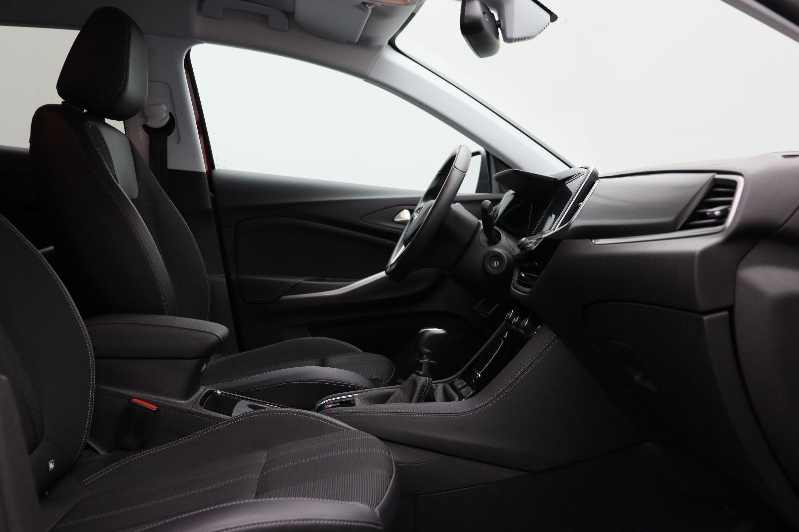 Fahrzeugabbildung Opel Grandland X 1.2 Elegance