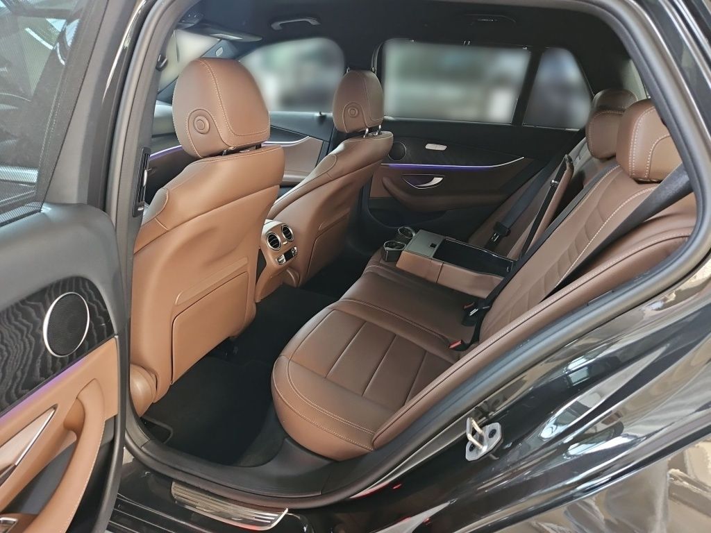 Fahrzeugabbildung Mercedes-Benz E 400 dT 4M Avantg. Distronic+ SDHZ Sitzkl. 360°