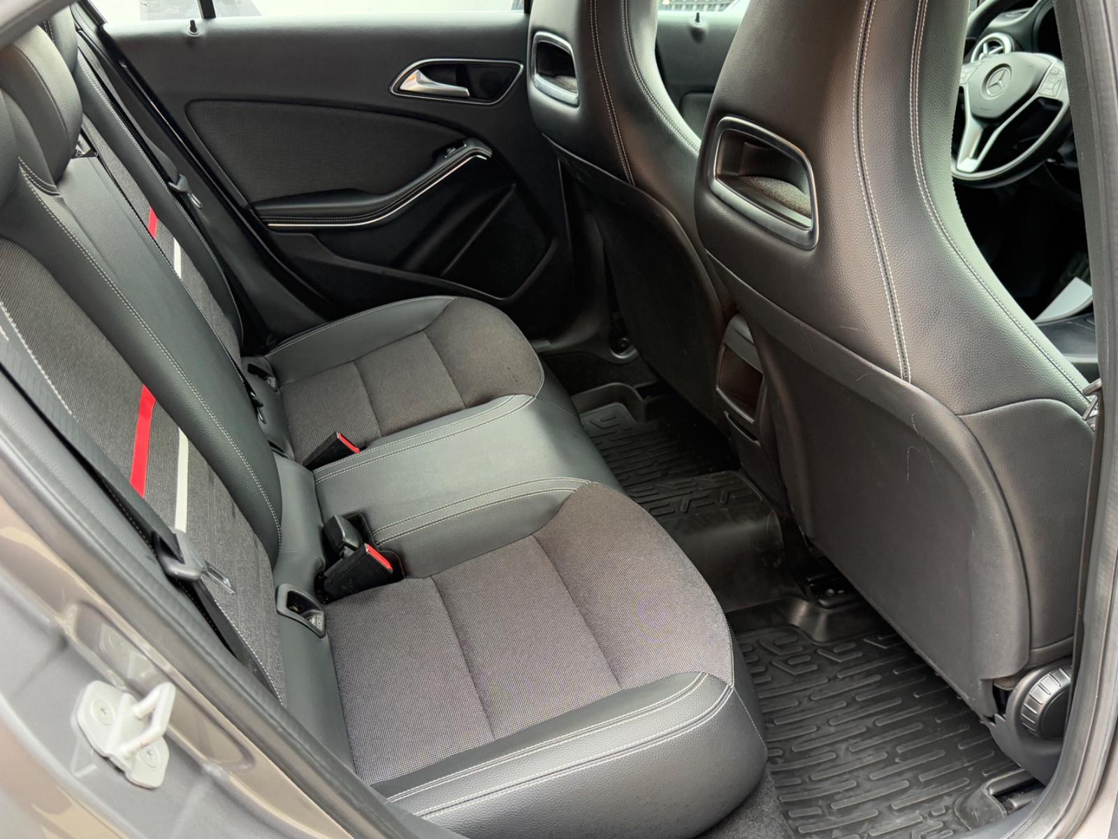 Mercedes-Benz A 250 4Matic *XENON*STANDHZG*NAVI*8 FACH*SHZ*