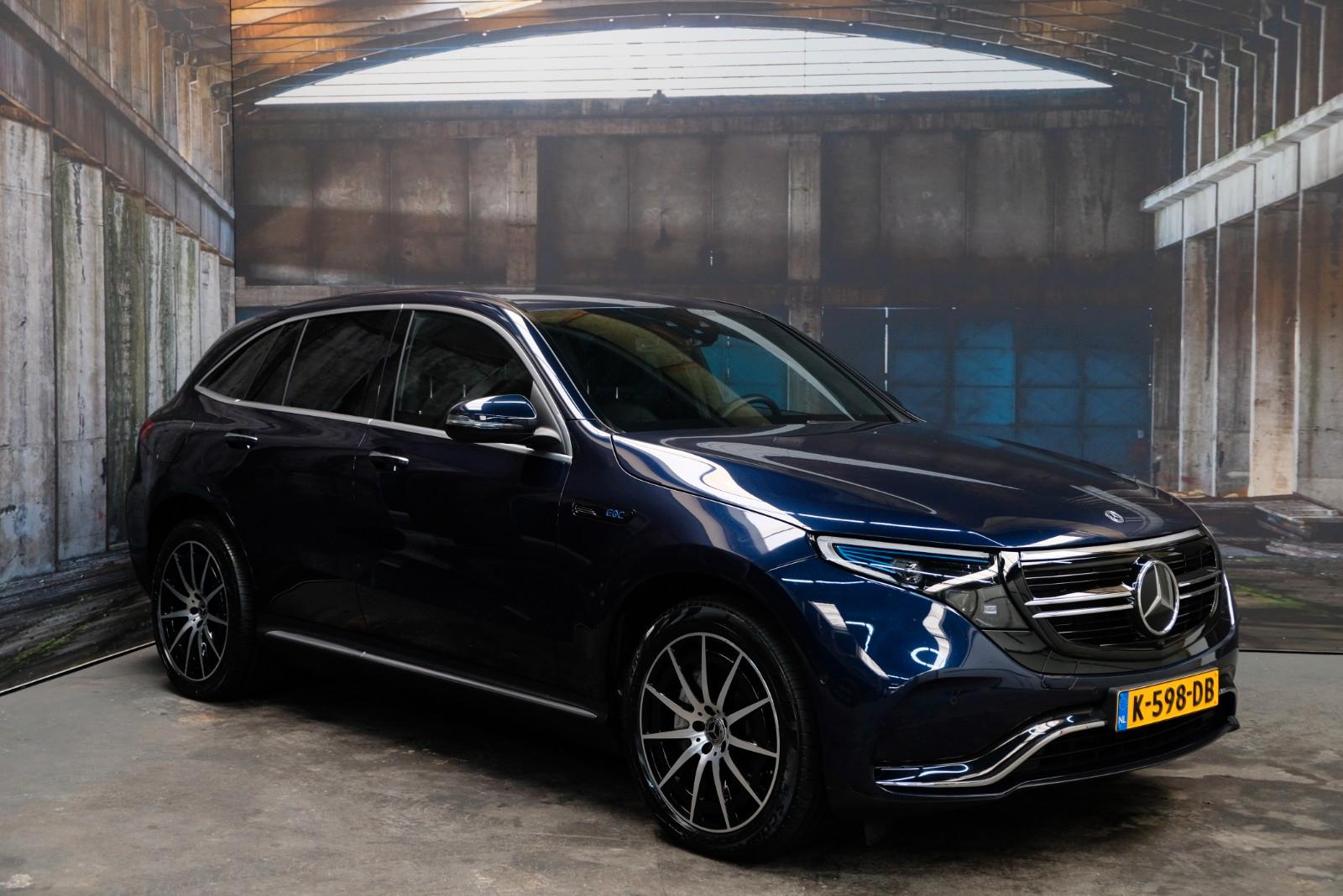 Mercedes-Benz EQC 400 4MATIC AMG 80 kWh Klima*Leder*LED*Voll