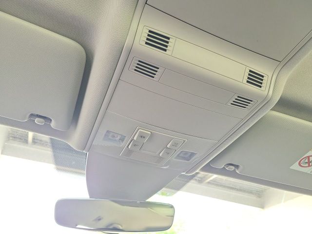 Touran Highline 2.0 l TDI 7 Sitze AHK Navi