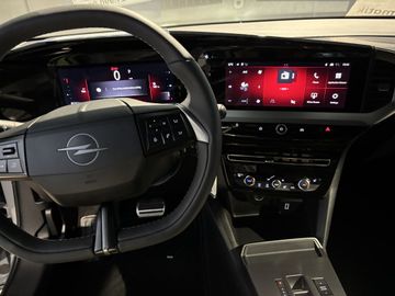 Fotografie 14 des Opel Mokka 1.2 DI Turbo Automatik GS