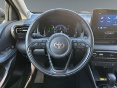 TOYOTA Yaris Hybrid 1.5 Team D *Comf.+Technik*