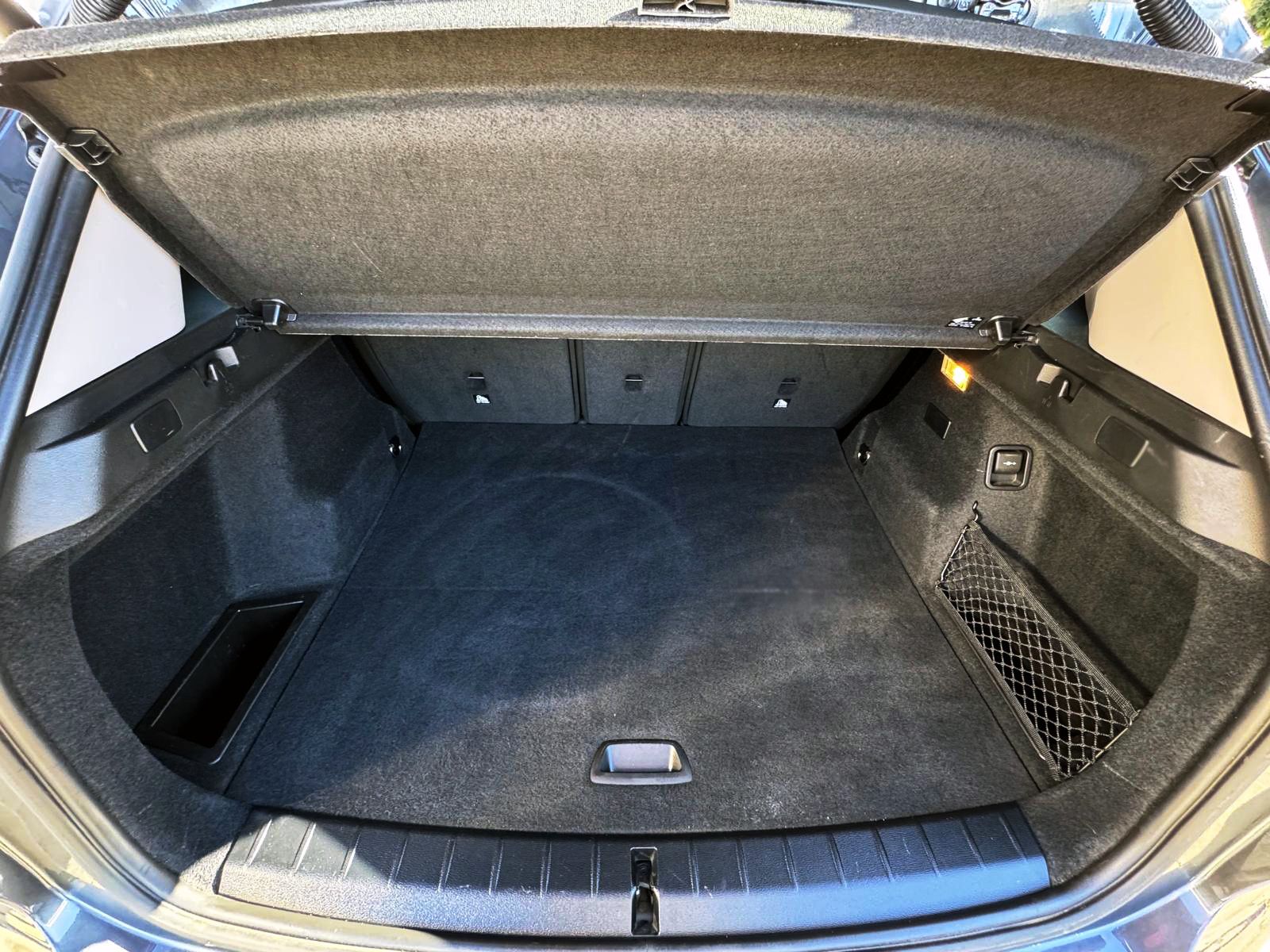 Fahrzeugabbildung BMW X1 xDrive25e Advantage ACC KAM LED PANO AHK SHZ