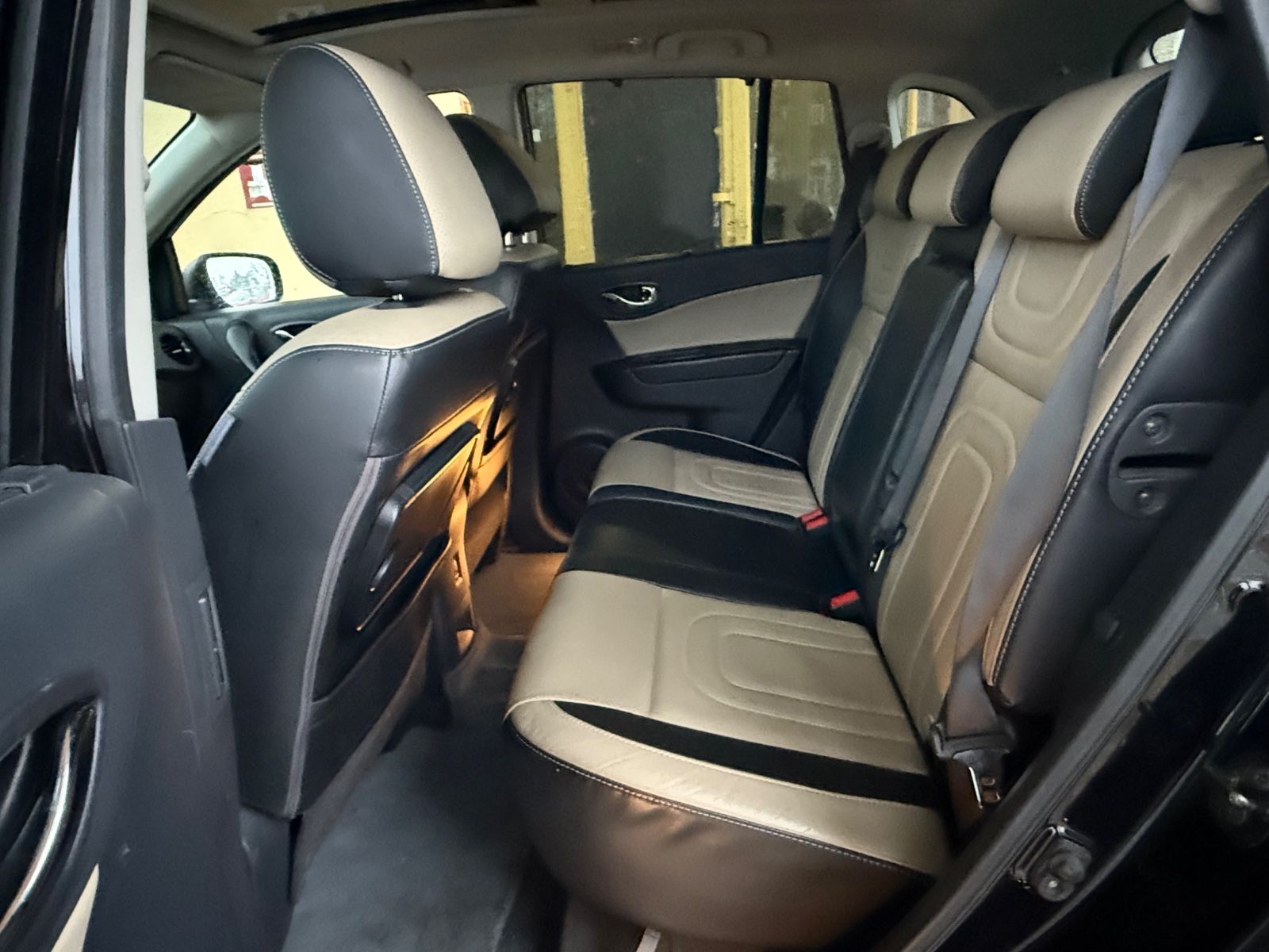 Koleos 4×4 Automatik|Pano|Sitzheizung|Ahk|