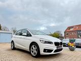 BMW 220i 2 Active Tourer Sport *Automatik*Panorama* - BMW 2er Reihe in Bochum