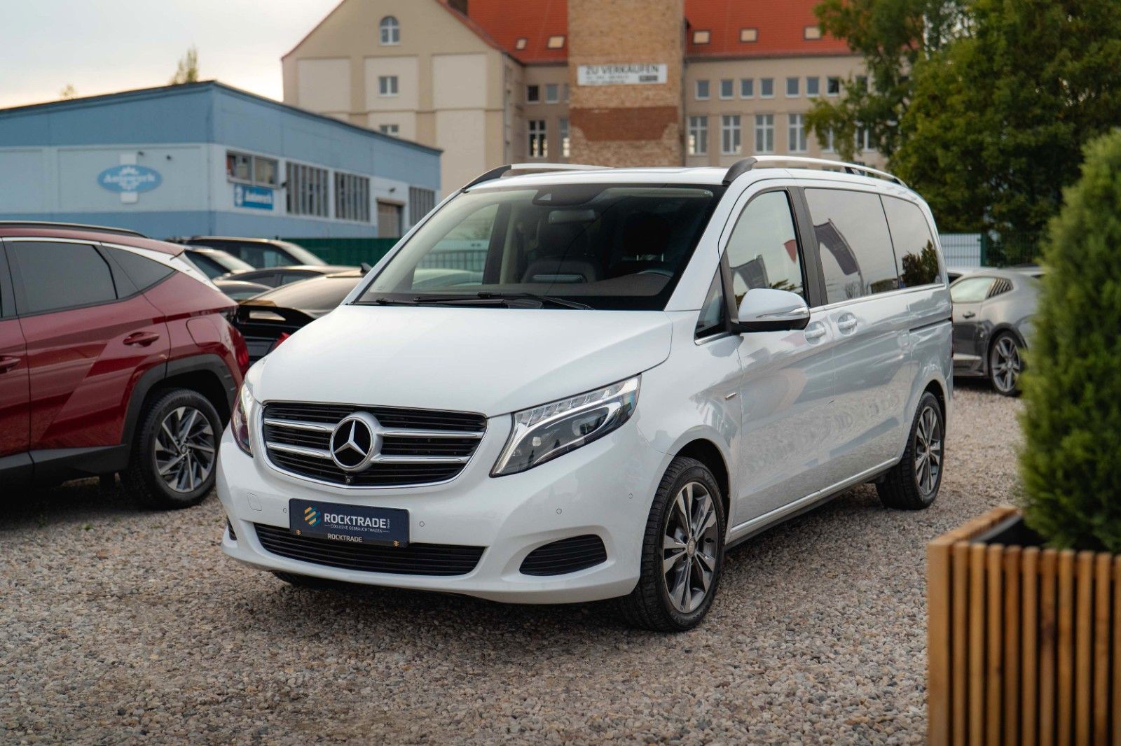 Fahrzeugabbildung Mercedes-Benz V 250 CDI AVANTGARDE EDITION 4MATIC | LED | 19%