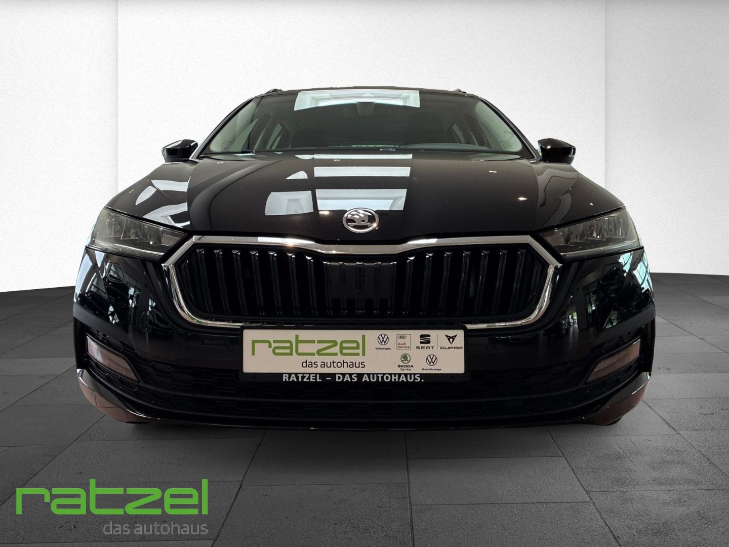 Fahrzeugabbildung SKODA Octavia Combi 2.0 TDI Ambition AHK Navi Digitale
