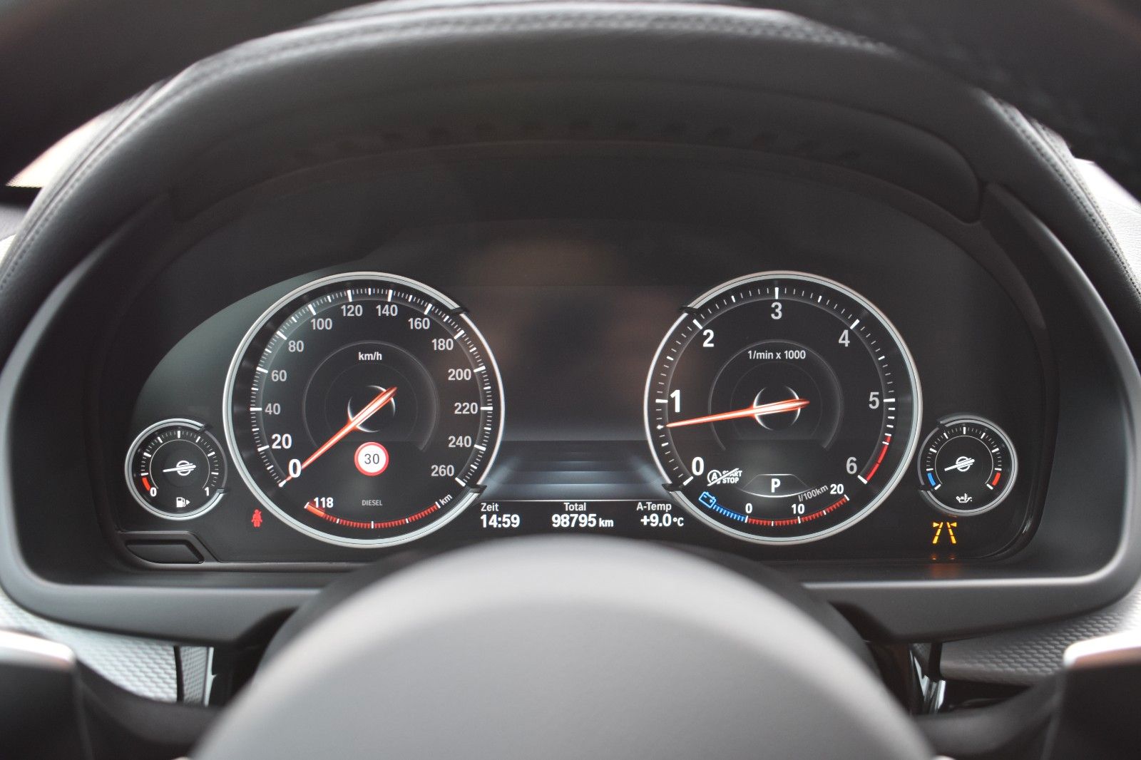 Fahrzeugabbildung BMW X6 xDrive 30 d M Sport Keyless-Go GSD HUD