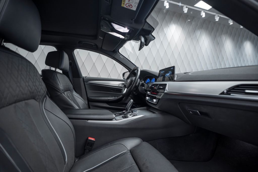 B5 4.4 Bi-Turbo Touring BLUE/BLACK - Bild 14
