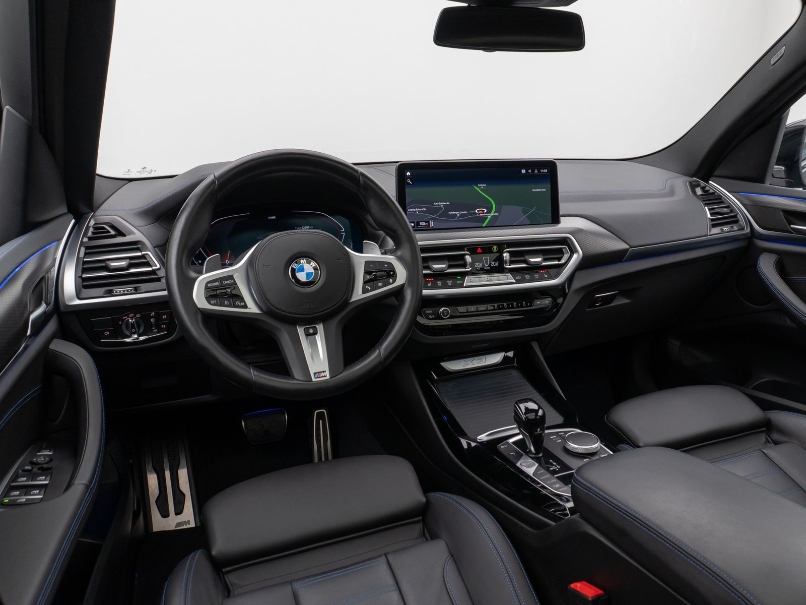 Fahrzeugabbildung BMW X3 xD30d M Sport Kamera Panorama DAB AHK 21Zoll