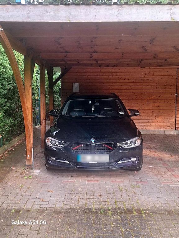 Image of BMW 320