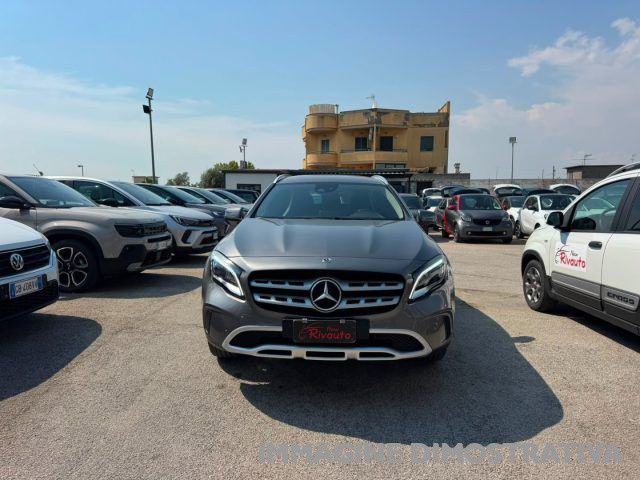 Image of Mercedes-Benz GLA 200