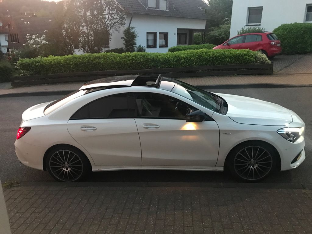 Image of Mercedes-Benz CLA 250