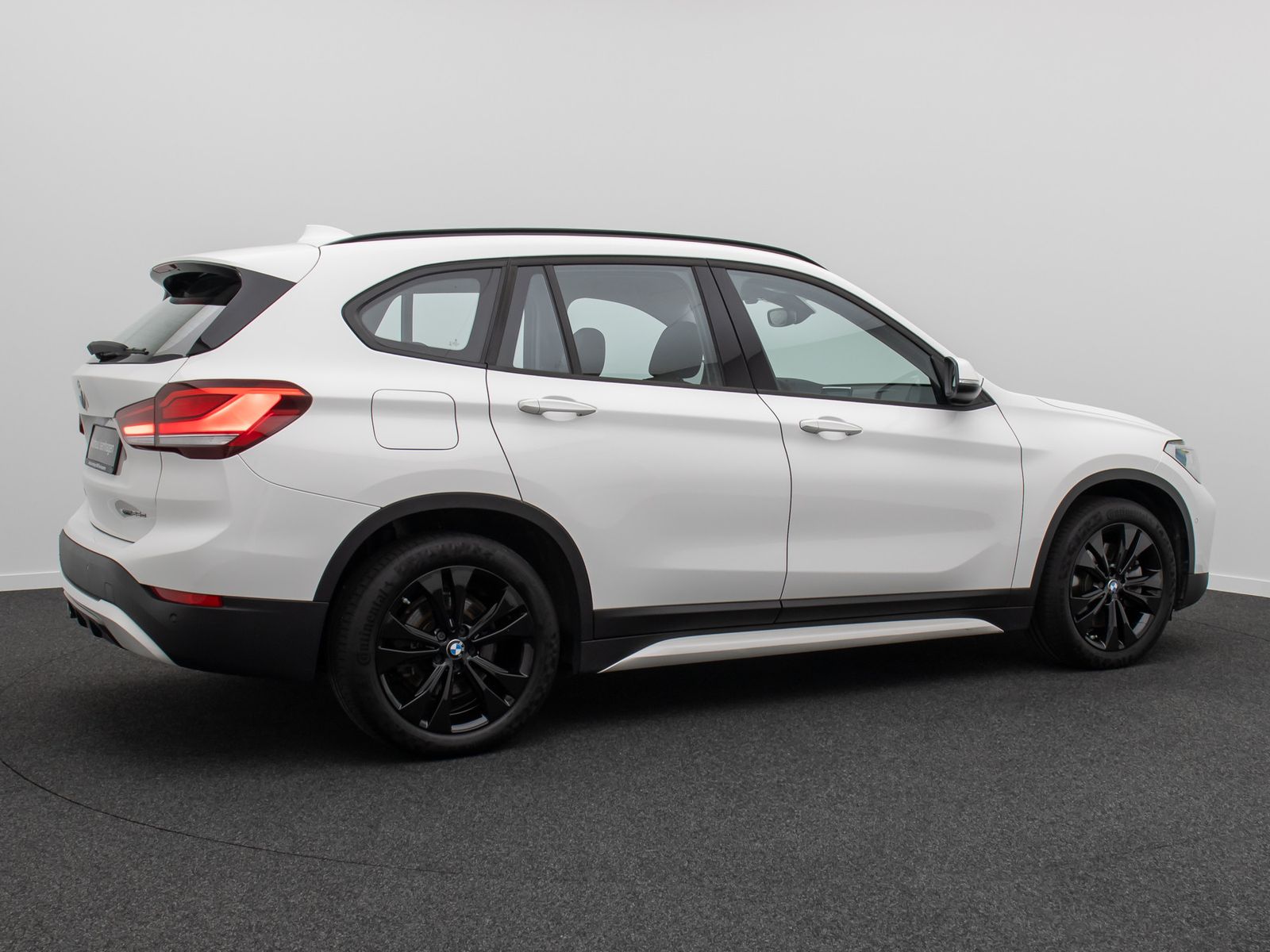 Fahrzeugabbildung BMW X1 xD25e Sport Line ParkAss DAB Navi LED 18Zoll