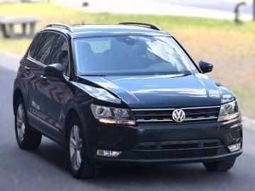 Volkswagen Tiguan - 2