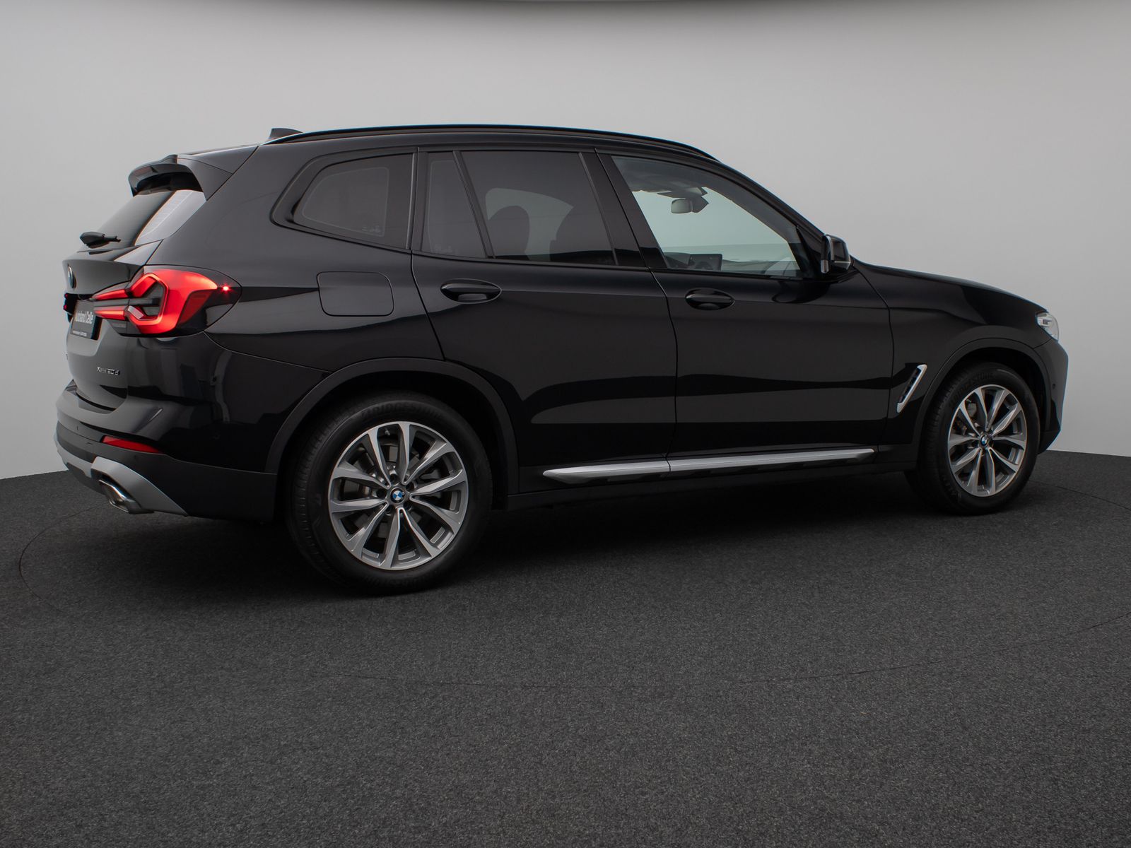 Fahrzeugabbildung BMW X3 xD20d Kamera DAB Leder Parkassis Sport 19Zoll