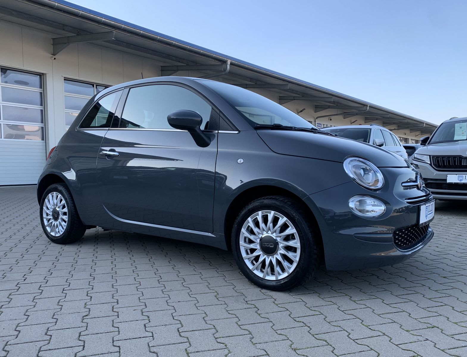 Fahrzeugabbildung Fiat 500 1.2 Lounge*PDC*UConnect*LED*Tempomat*ELFH*