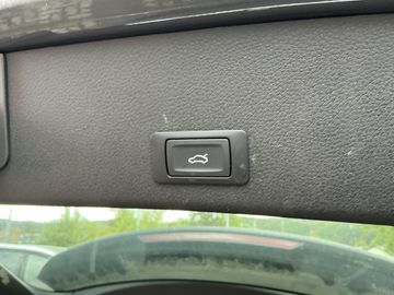 Audi Q8 e-tron - 5