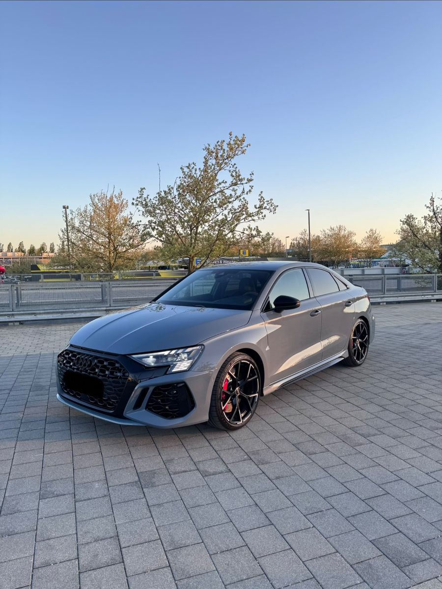 AUDI RS3 2.5 TFSI S tronic quattro Garantie bis 06/29