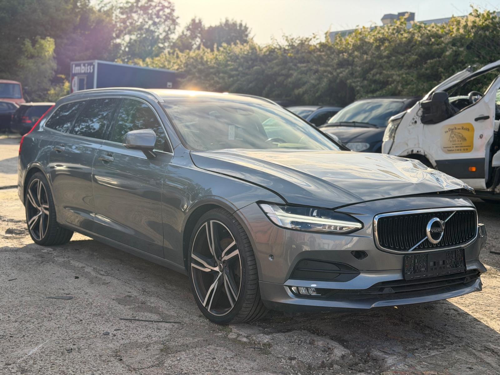 Volvo V90 Kombi Momentum AWD D5 Pano Memory