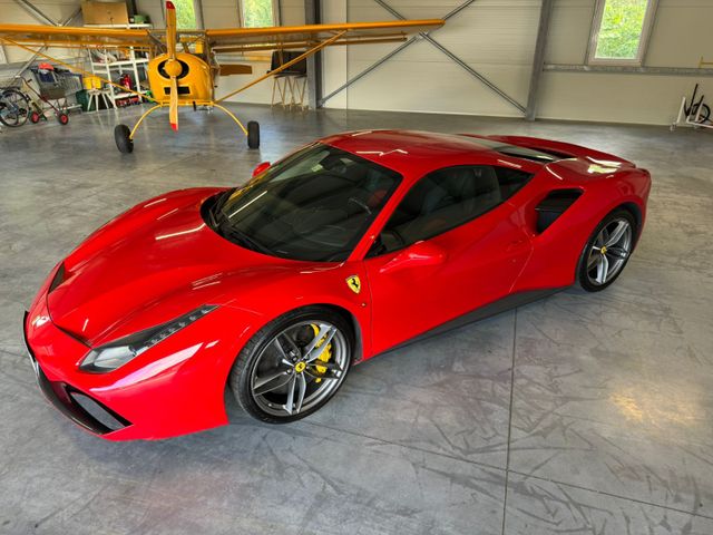 Ferrari 488 GTB Coupé DCT Carbon Ceramic Bremse, Lift