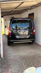 Peugeot Partner Tepee Tepee Active HDI 115 1.6 Active - Peugeot Partner Tepee aus 2014