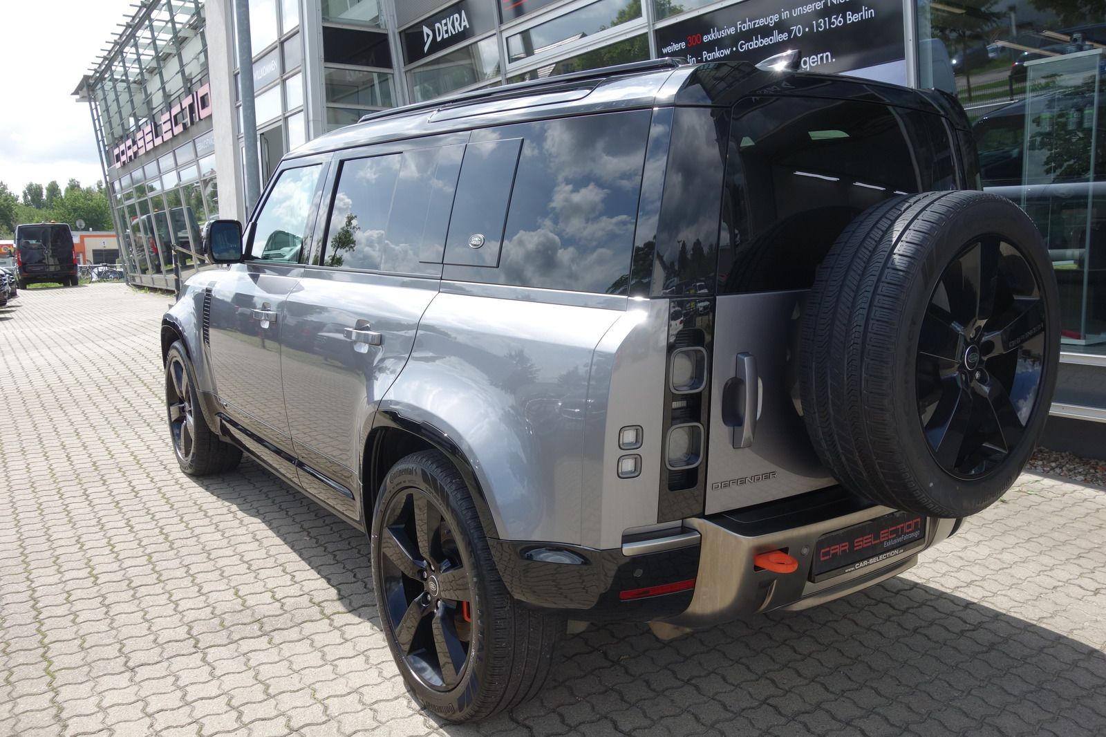 Land Rover DEFENDER D300 X 4x4 22'' 7SITZ LUFT PANO STDHZG foto 5