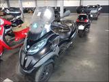 Piaggio MP3 300 - PIAGGIO MP3 300