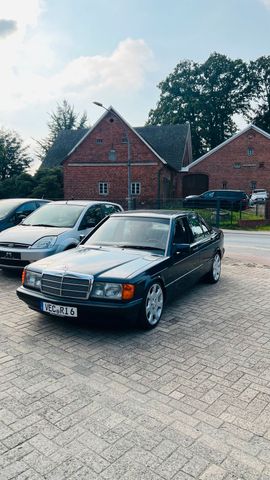 Mercedes-Benz Zu verkaufen ist ein Baby Benz 190e 2,0 Liter