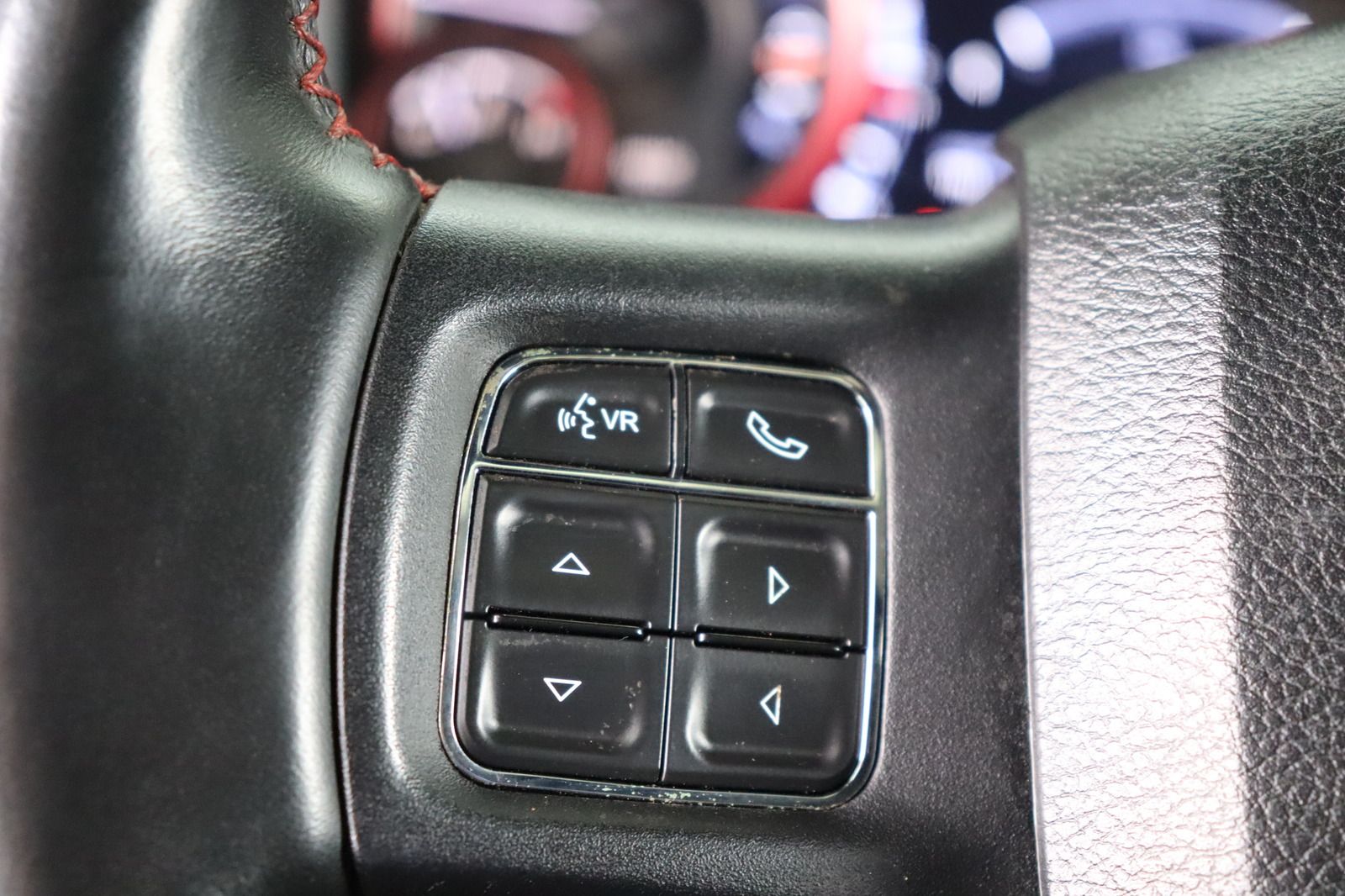 Fahrzeugabbildung Dodge Ram 1500 Rebel * Navi * el. Sitze * RFK