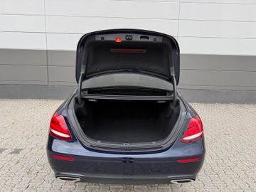 Mercedes E 200 - 12